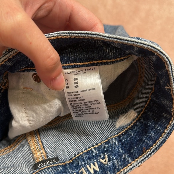 American Eagle Stretch Denim Mom Shorts NWOT - Picture 4 of 4